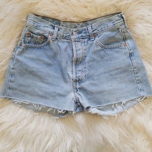VINTAGE Levi's 501 cutoff shorts